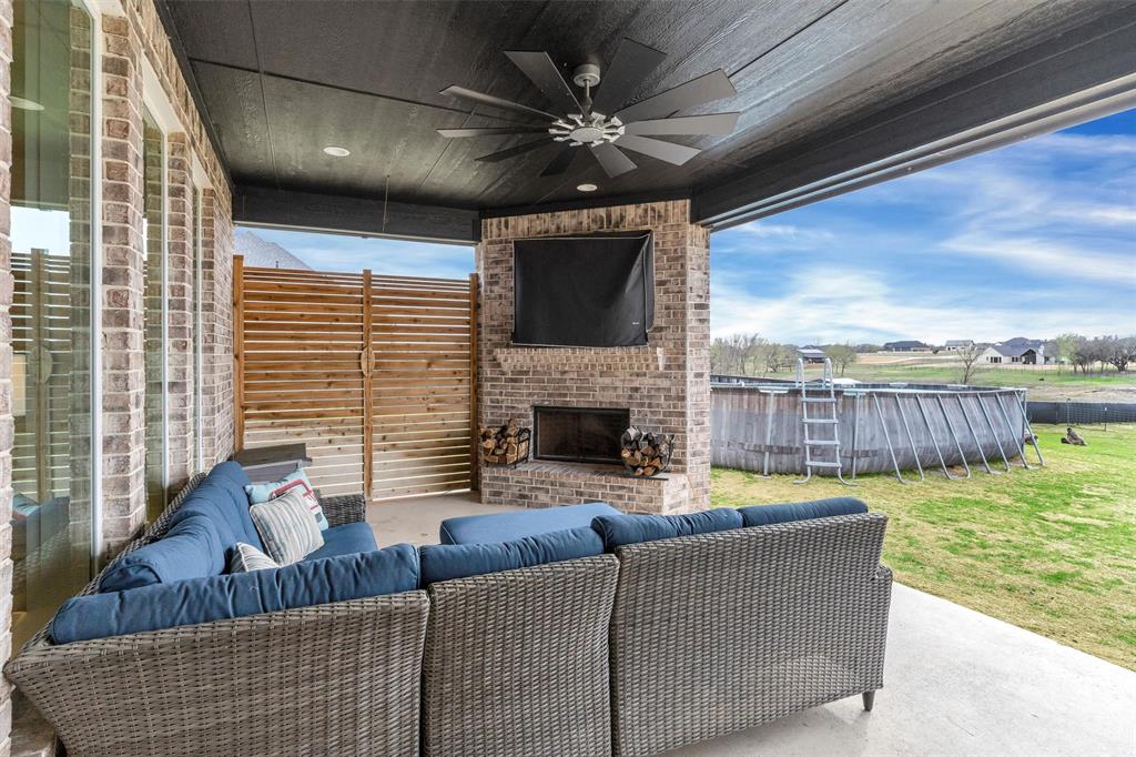 Weatherford, Texas 76088, United States, 3 Bedrooms Bedrooms, ,3 BathroomsBathrooms,Residential,Active,93295