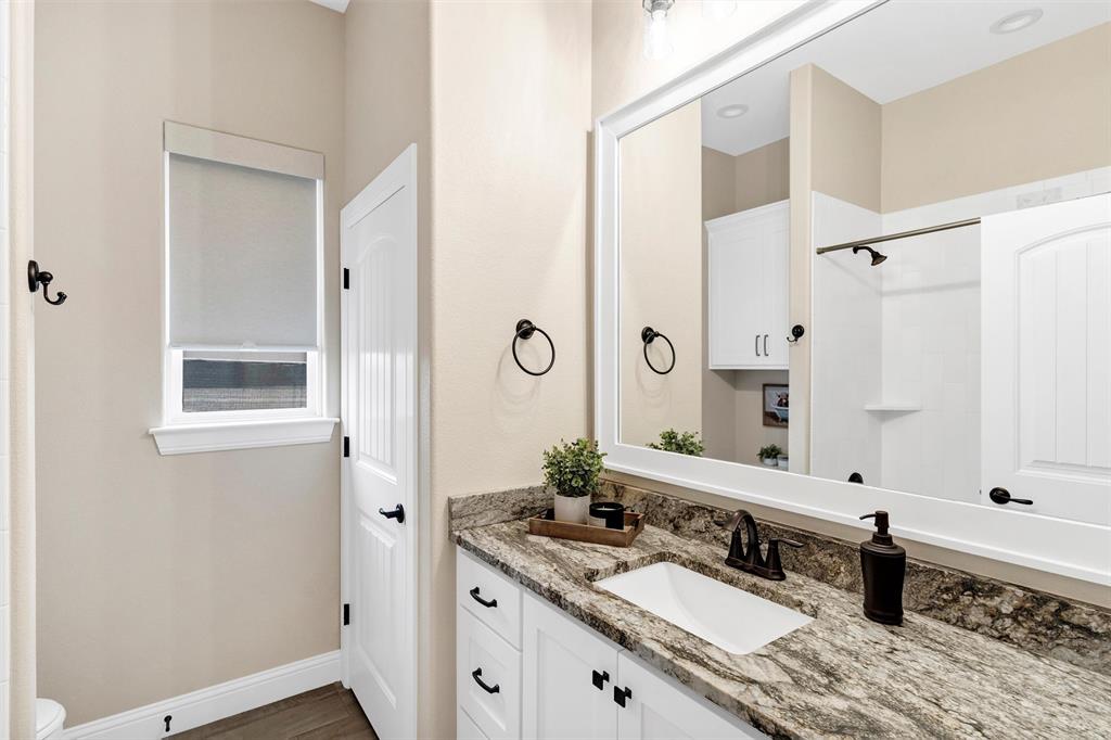 Weatherford, Texas 76088, United States, 3 Bedrooms Bedrooms, ,3 BathroomsBathrooms,Residential,Active,93295