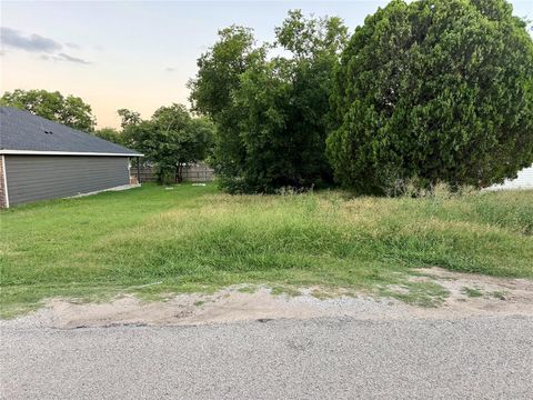 Photo of 5111 Crowley Street, Sansom Park, TX 76114 (MLS # 21315045)