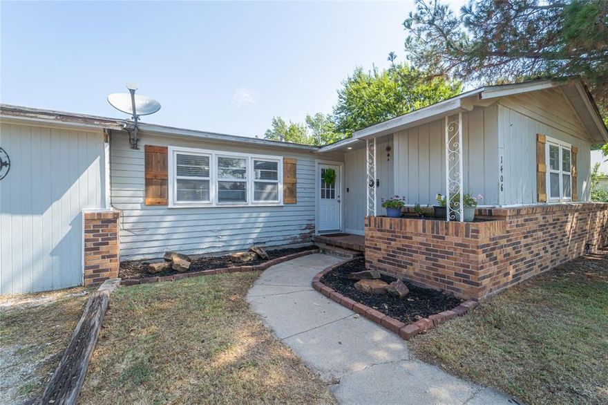 Discover this charming 3-bedroom, 2-bathroom home nestled in the heart of Abilene, TX. Designed for those who appreciate comfort and style, this residence offers an inviting atmosphere complemented by modern amenities. Every element of this delightful property has been thoughtfully curated to provide a serene living experience in a vibrant community. Step inside and be greeted by the natural light that floods through large windows, casting a warm glow on the living area. The stunning, kitchen is a culinary enthusiast's dream, boasting ample cabinetry, and spacious counter space. Perfect for both intimate dinners and hosting gatherings, the dining area seamlessly connects to the kitchen, enhancing the home's functional elegance. The primary suite is a tranquil retreat featuring a well-appointed en-suite bath, offering a private haven for relaxation. Two additional bedrooms are generously sized, sharing access to a modern full bathroom, making this home ideal for various living arrangements. Each space within the home is designed to provide comfort and versatility, ensuring a perfect balance of style and convenience. Set on a sizeable lot, the exterior of this charming Abilene home offers an expansive space for outdoor enjoyment. While the property features a zero-car garage, ample driveway parking is available, providing easy access for residents and guests alike. The yard is a blank canvas, ready for your personal touch, whether it be for gardening, play, or entertaining. Located in a peaceful neighborhood yet conveniently close to local amenities, this property provides a unique blend of suburban tranquility and urban accessibility. Experience effortless Texas living with this charming residence!