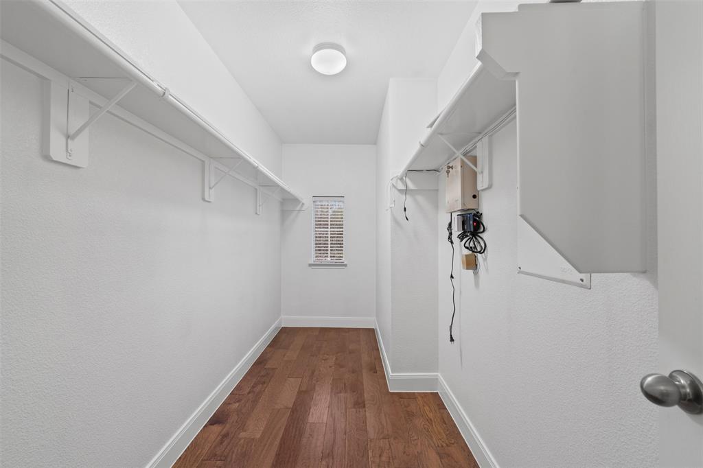 Bishop Ave Twnhms - Residential Lease