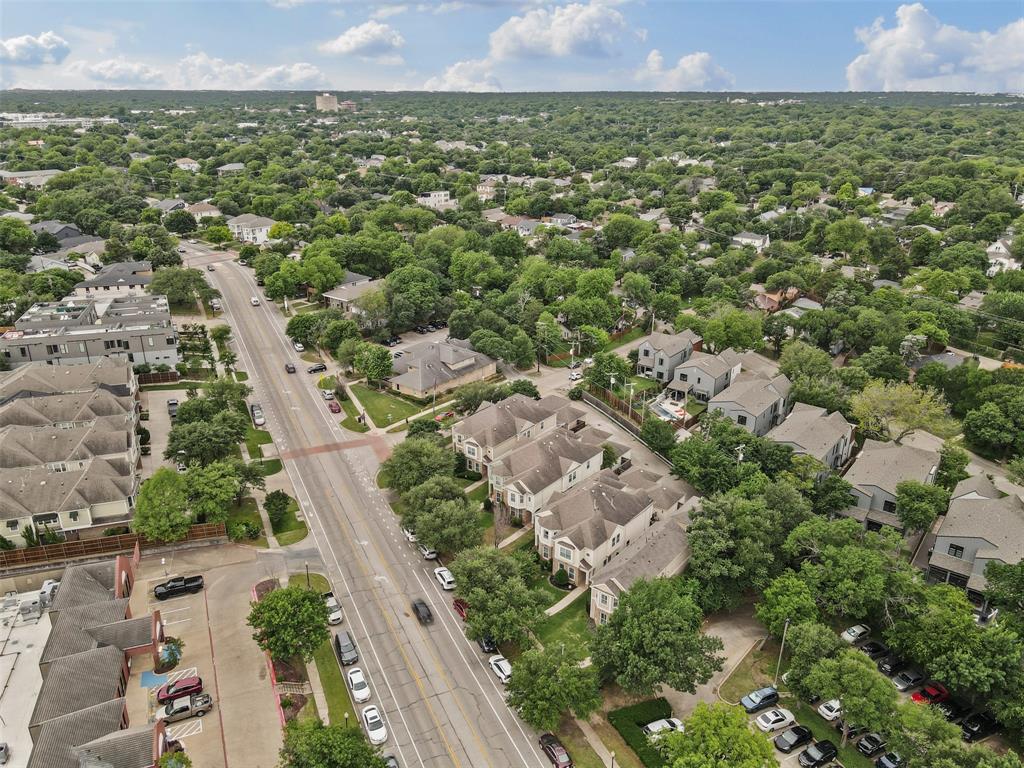 Bishop Ave Twnhms - Residential Lease