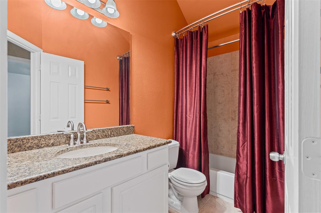 Bishop Ave Twnhms - Residential Lease