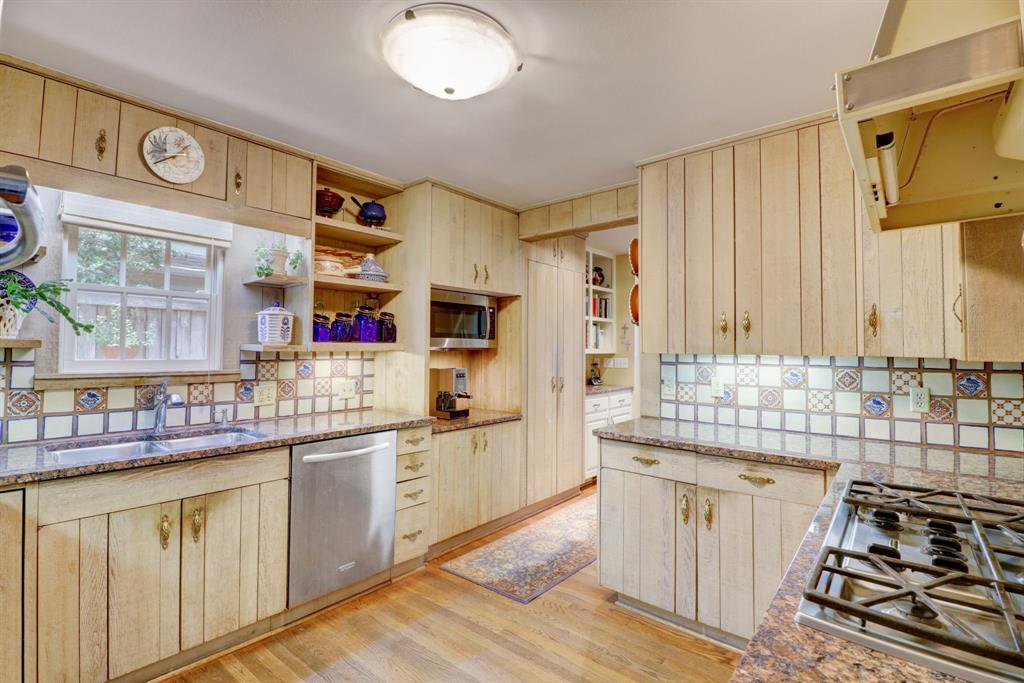 University Hlnds Add - Residential