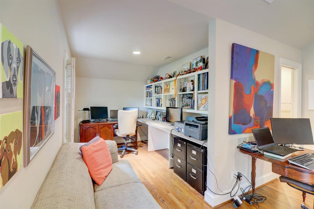 University Hlnds Add - Residential