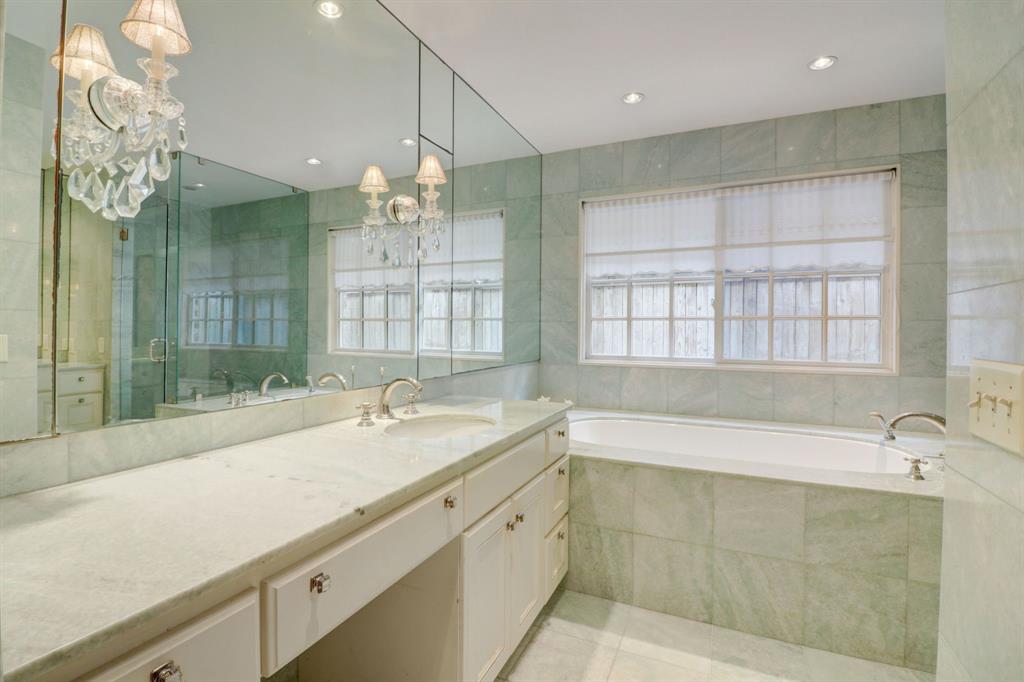 University Hlnds Add - Residential