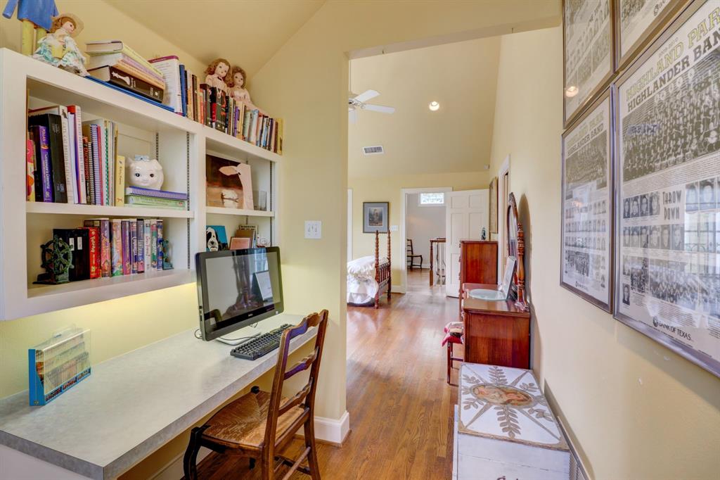 University Hlnds Add - Residential