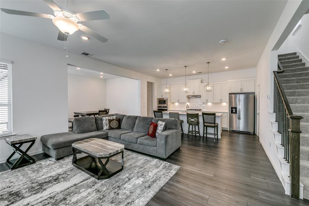 Station Ph 1 - Residential Lease