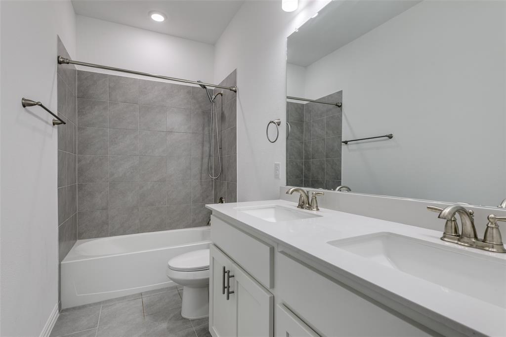 Station Ph 1 - Residential Lease