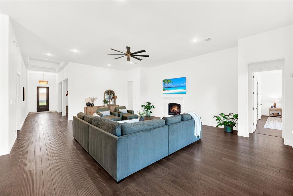 7309 River Park Drive