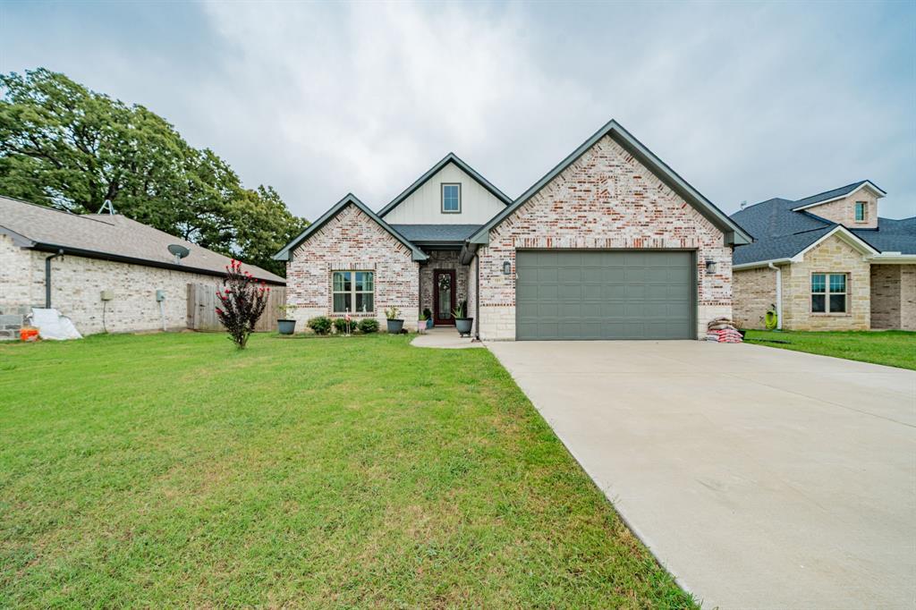 Quinlan Oaks - Residential