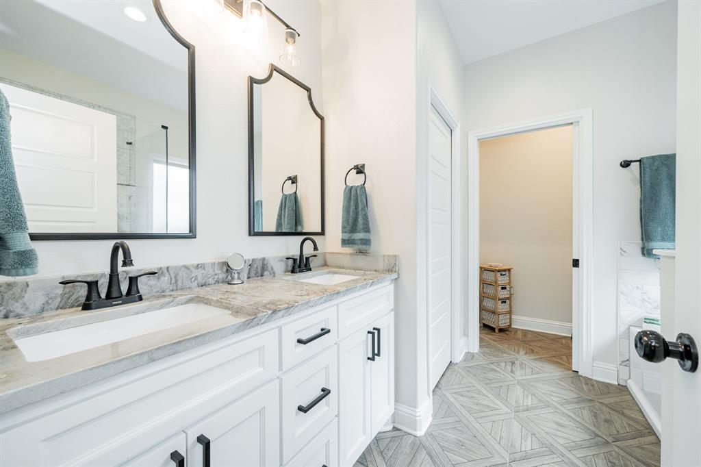 Quinlan Oaks - Residential