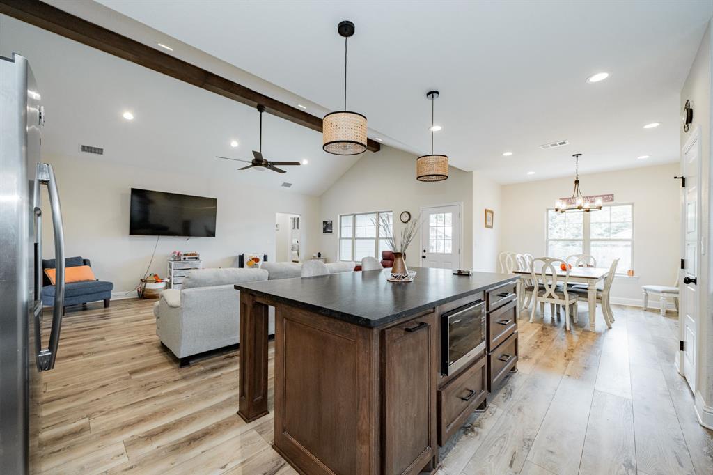 Quinlan Oaks - Residential