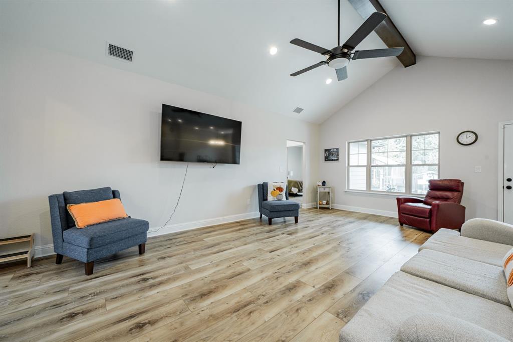 Quinlan Oaks - Residential