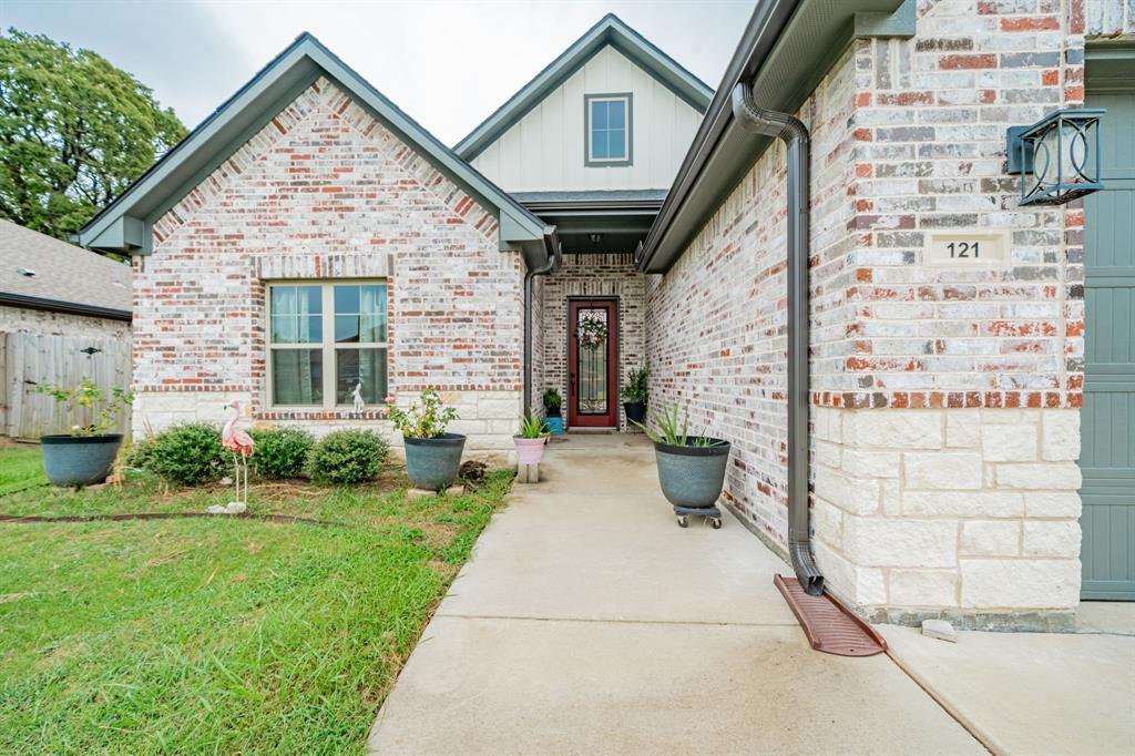 Quinlan Oaks - Residential