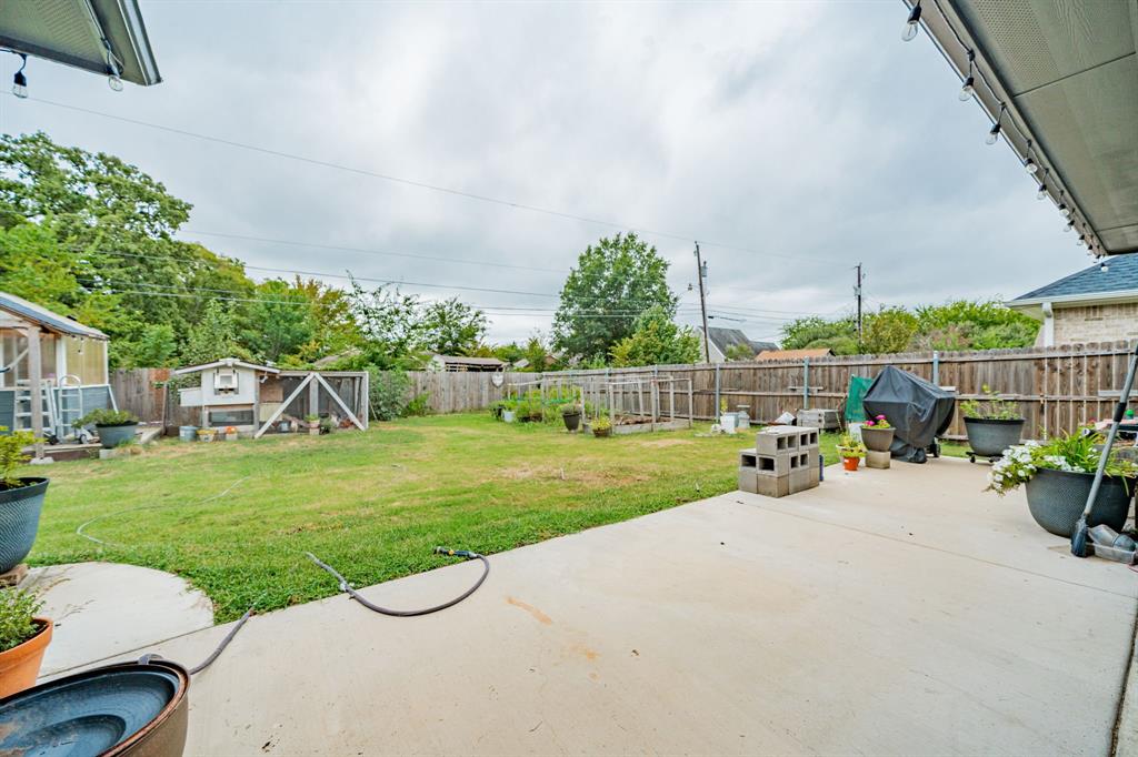 Quinlan Oaks - Residential