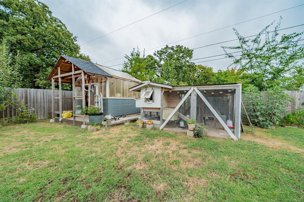 Quinlan Oaks - Residential