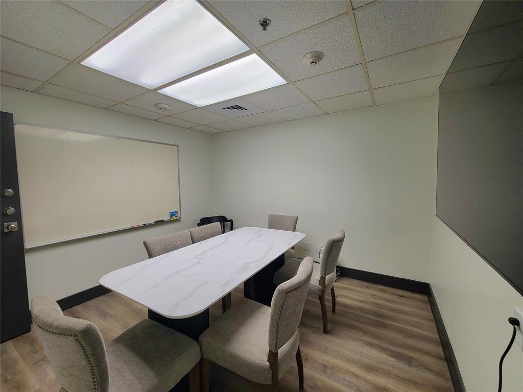 DENISON MEDICAL PARK CLINIC - Commercial Lease