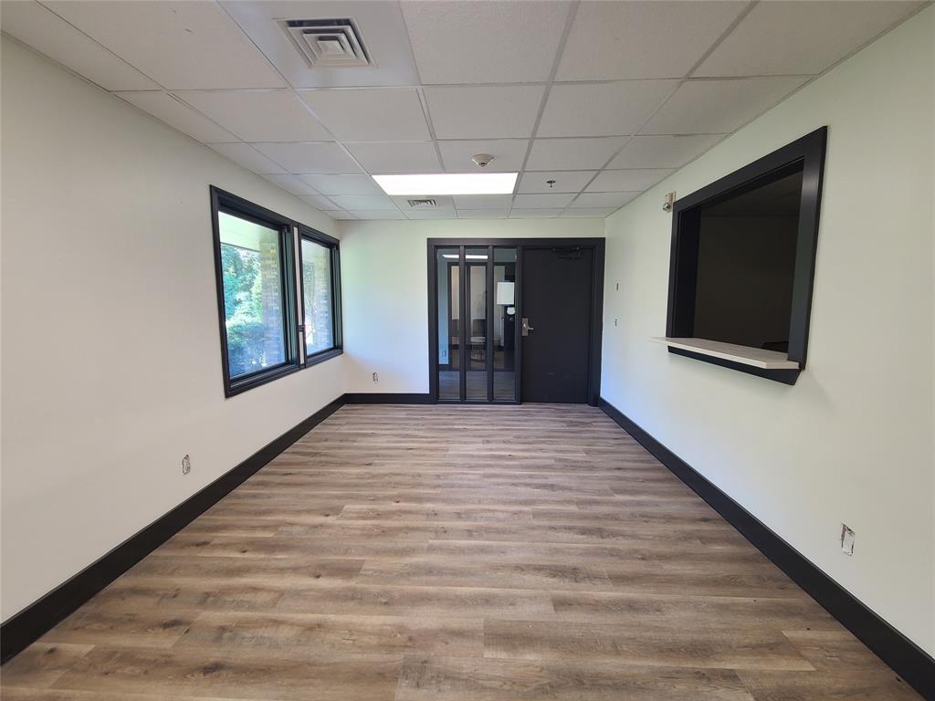 DENISON MEDICAL PARK CLINIC - Commercial Lease