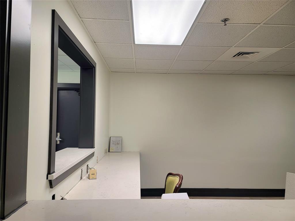 DENISON MEDICAL PARK CLINIC - Commercial Lease