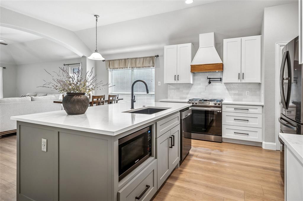 2808 Cascade Cove Drive