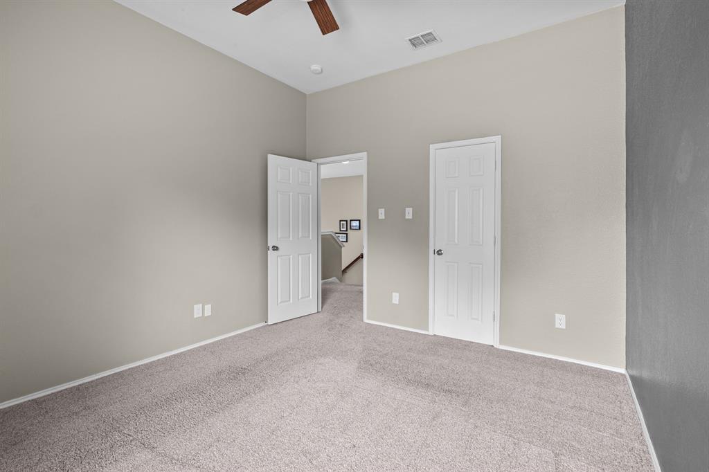 PINE RIDGE ESTATES PHASE ONE (CMC), BLK D, LOT 8 - Residential