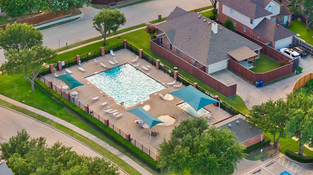 PINE RIDGE ESTATES PHASE ONE (CMC), BLK D, LOT 8 - Residential