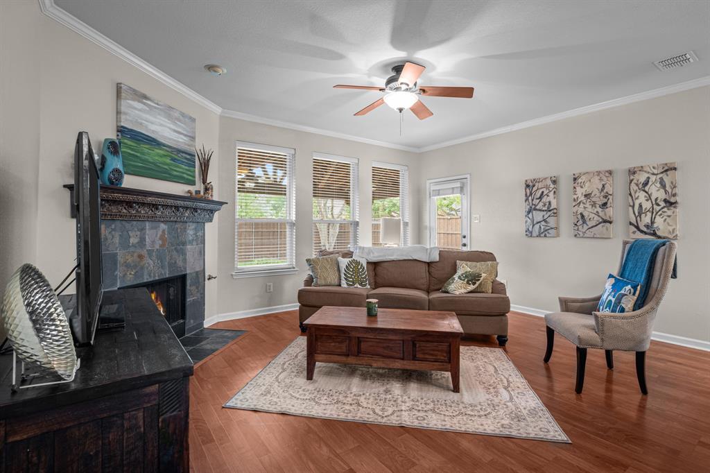 PINE RIDGE ESTATES PHASE ONE (CMC), BLK D, LOT 8 - Residential