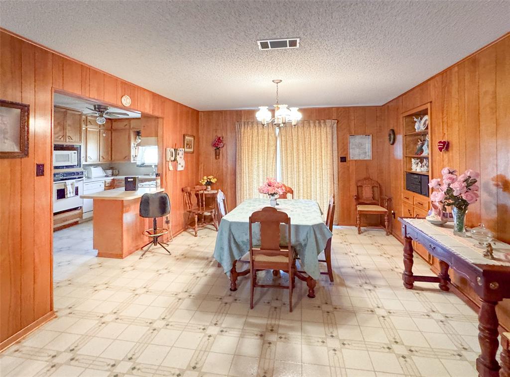 RUST - Commercial Sale