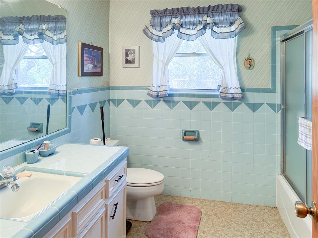 RUST - Commercial Sale