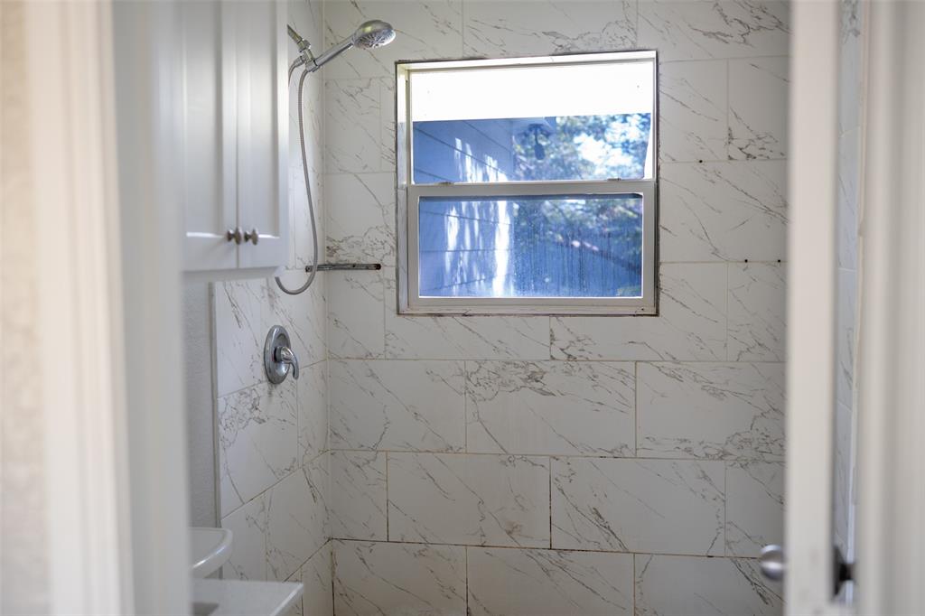 Jesse Moon Surv Abs #879 - Residential Income