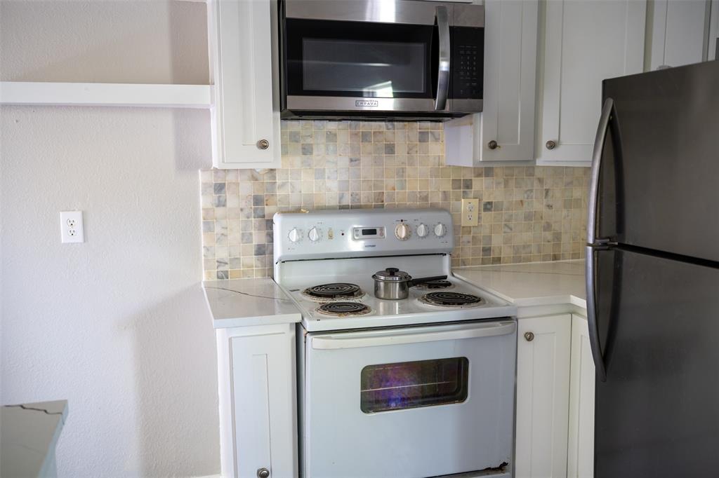 Jesse Moon Surv Abs #879 - Residential Income