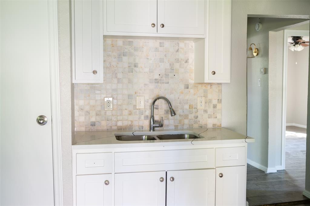 Jesse Moon Surv Abs #879 - Residential Income