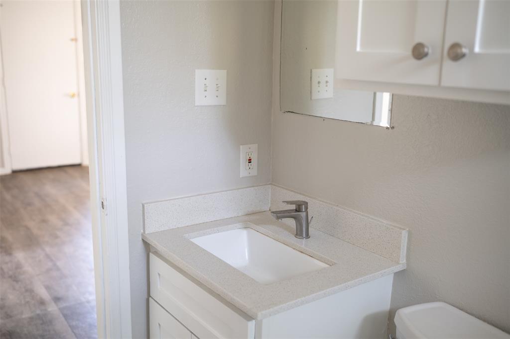 Jesse Moon Surv Abs #879 - Residential Income