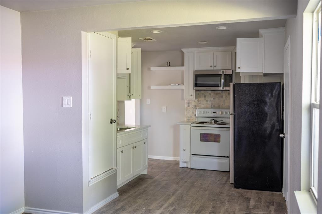 Jesse Moon Surv Abs #879 - Residential Income