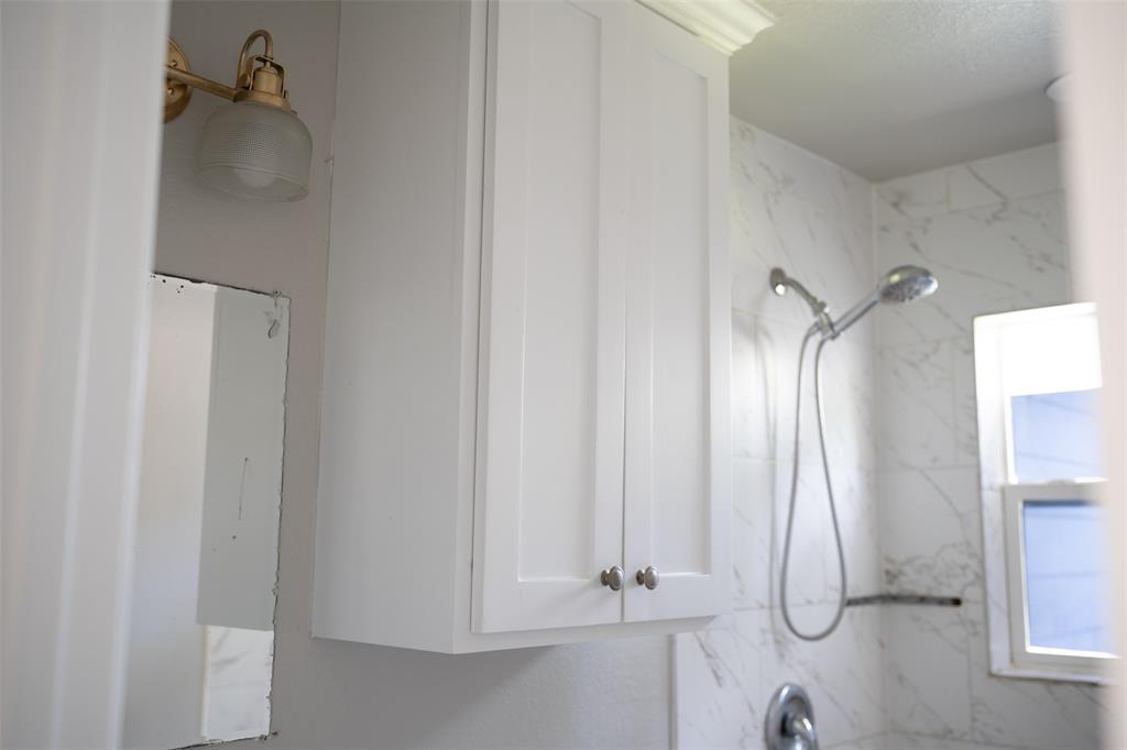 Jesse Moon Surv Abs #879 - Residential Income