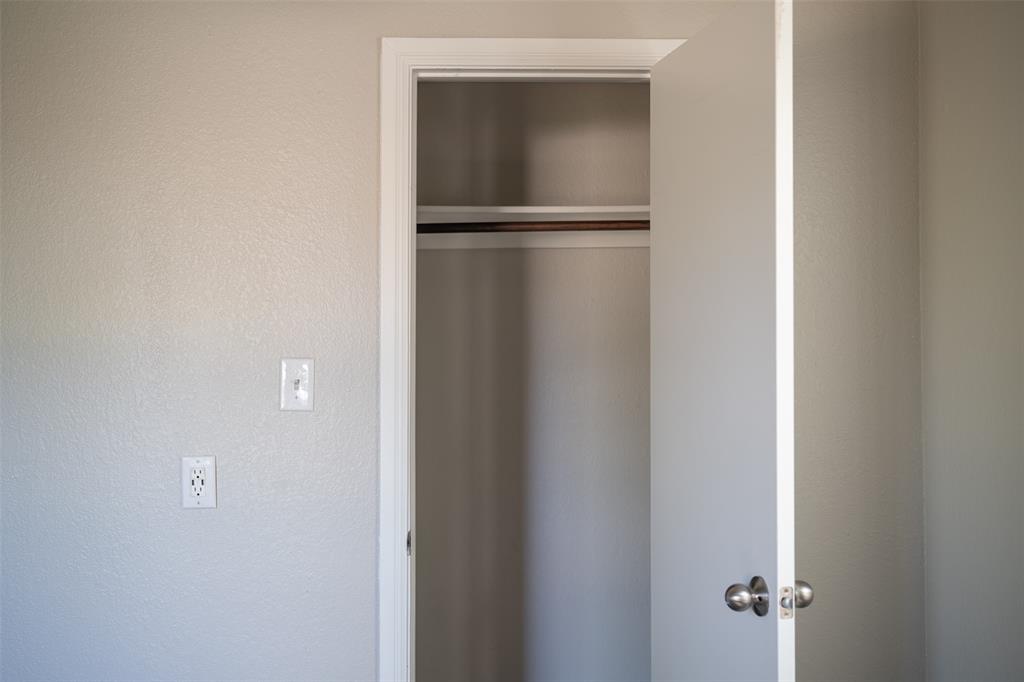 Jesse Moon Surv Abs #879 - Residential Income