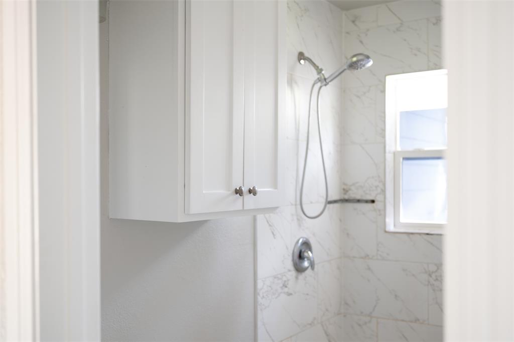 Jesse Moon Surv Abs #879 - Residential Income