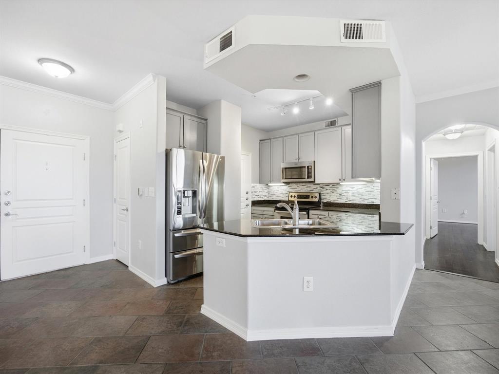 330 Las Colinas Boulevard E 614