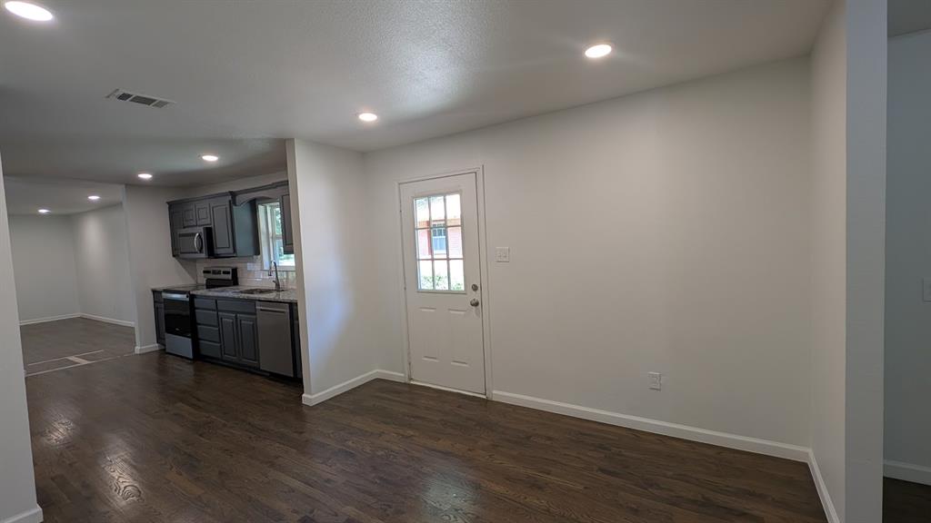 Eastus & Guggenheims - Residential Lease