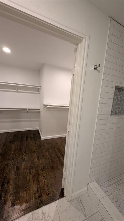 Eastus & Guggenheims - Residential Lease