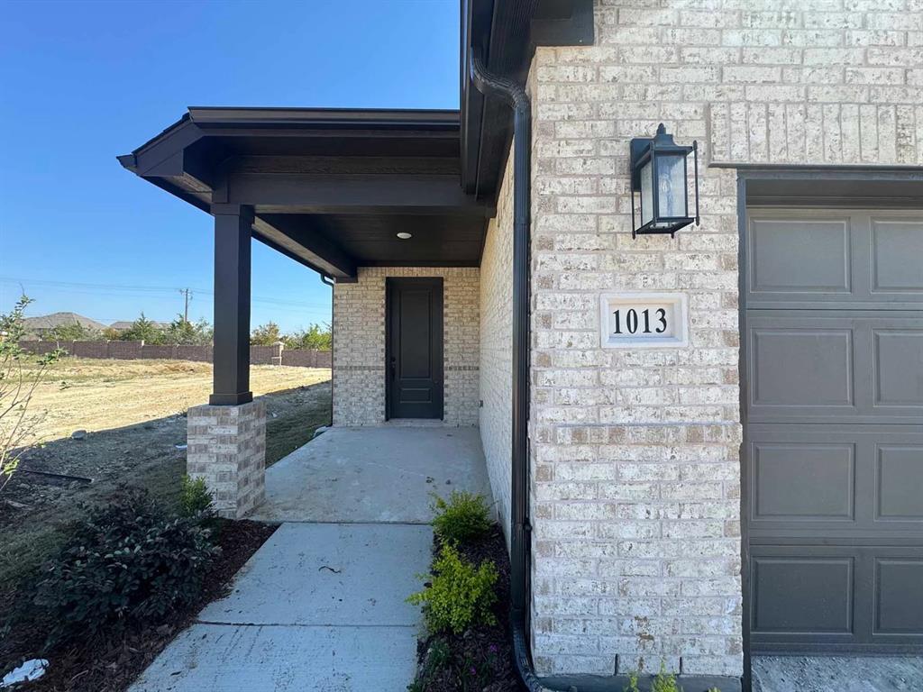 1013 Handel Road
