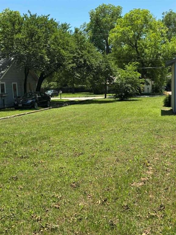 230 SW Live Oak