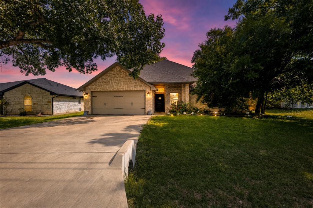 Photo of 4016 Cherokee Court, Granbury, TX 76048 (MLS # 21299737)