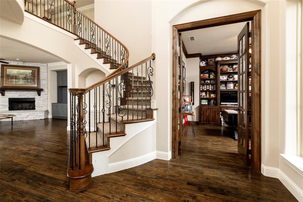 1413 Artesia Lane
