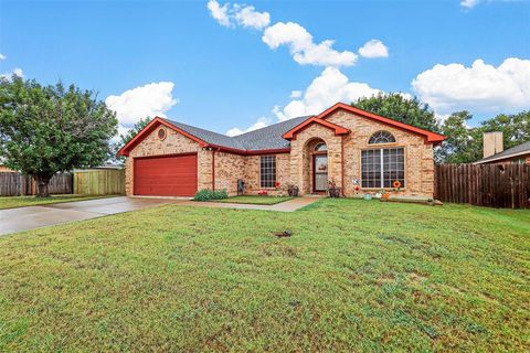 A home in Crowley