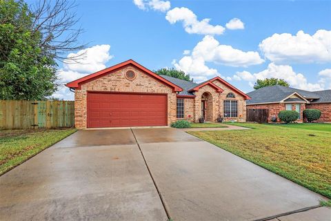 A home in Crowley