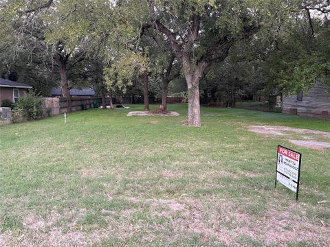 Photo of 1406 N Business 287, Decatur, TX 76234 (MLS # 21419718)
