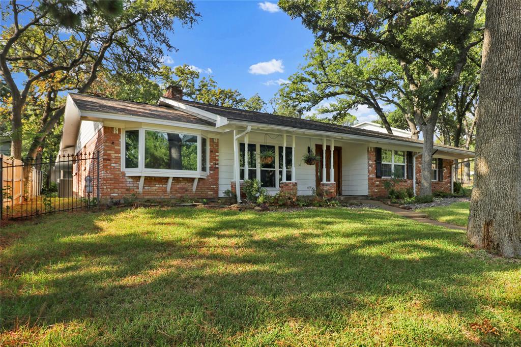 2706 Oak Cliff Lane