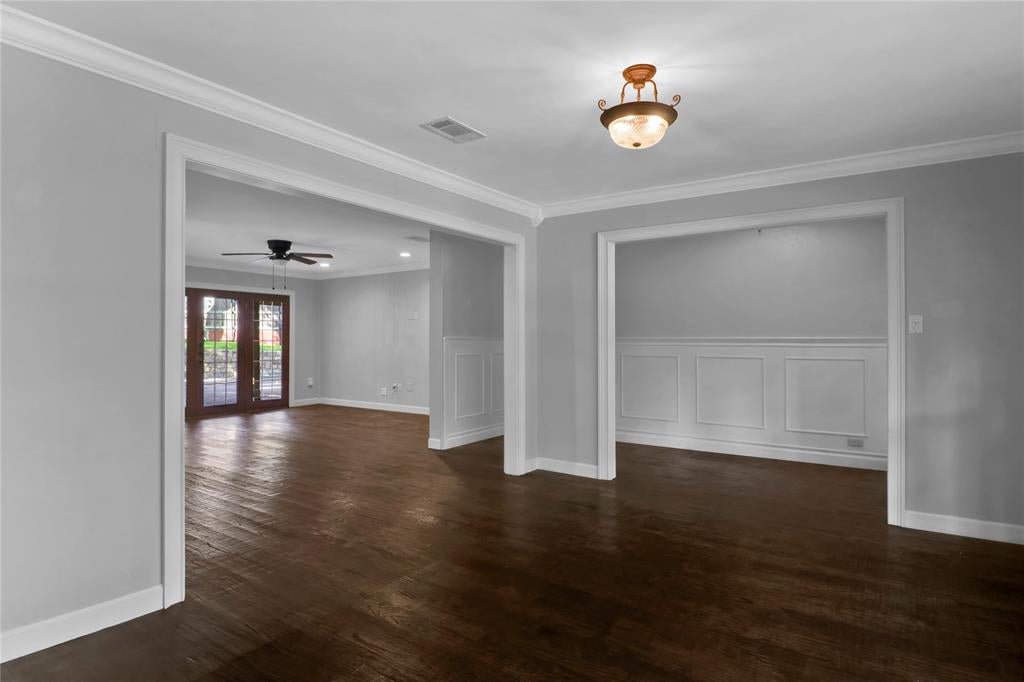 2706 Oak Cliff Lane
